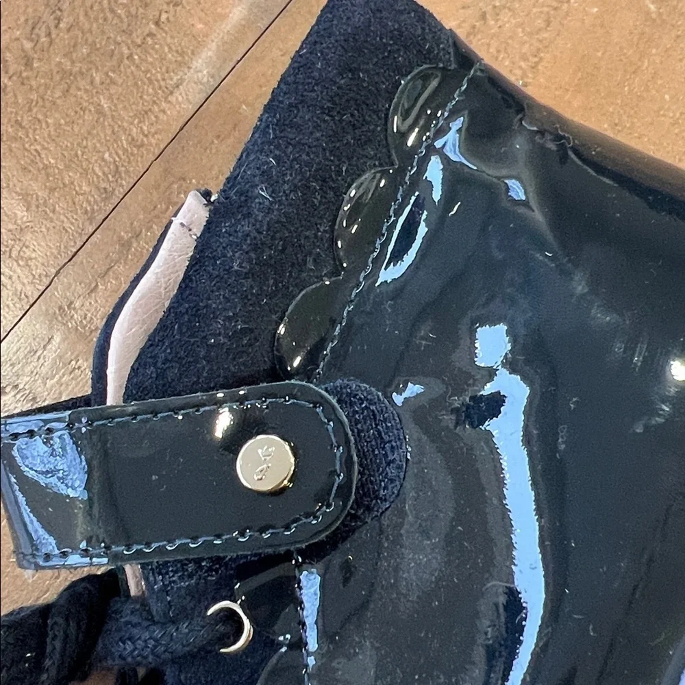 Jacadi navy patent leather high top sneakers girls 31 US 13 scalloped detail